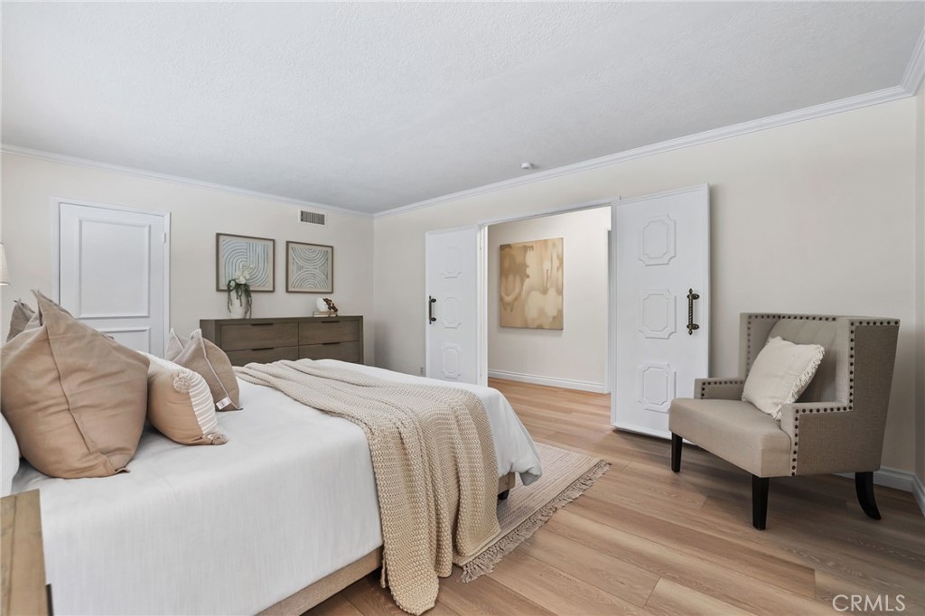 MLS #OC25237892 image #36