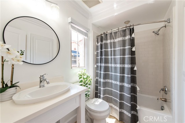 MLS #OC25237919 image #34