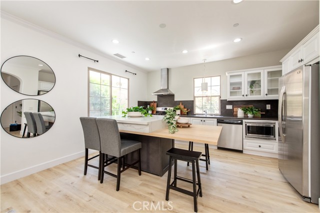 MLS #OC25237919 image #9