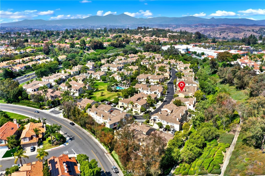 MLS #OC25237923 image #25