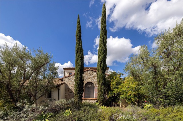 MLS #OC25237978 image #2