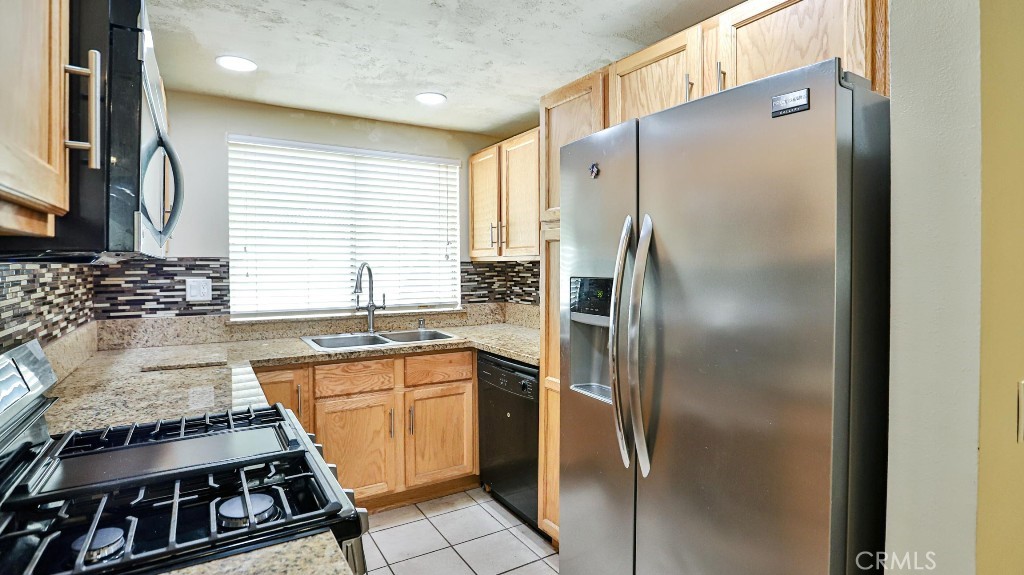 MLS #OC25237989 image #20