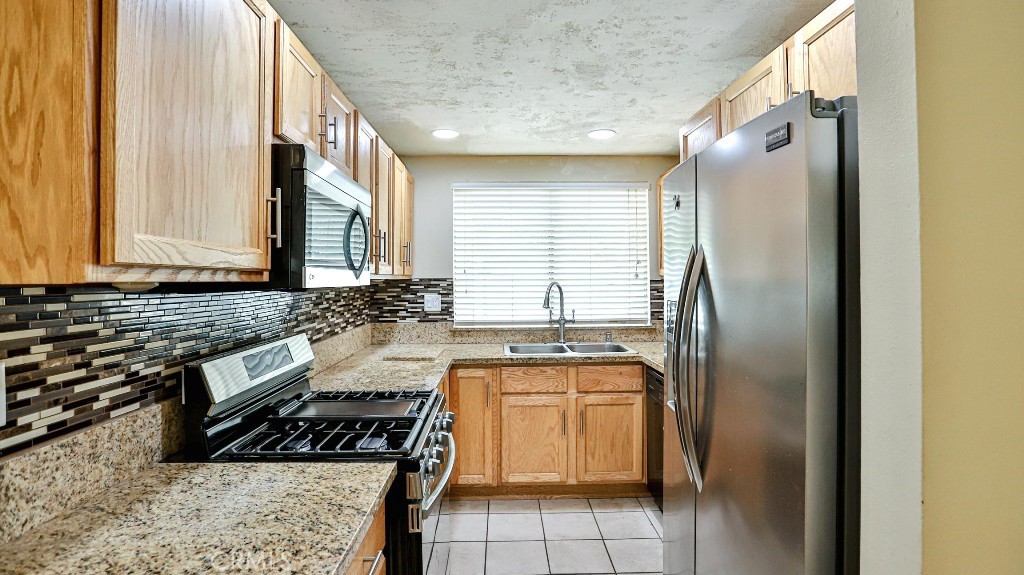 MLS #OC25237989 image #21