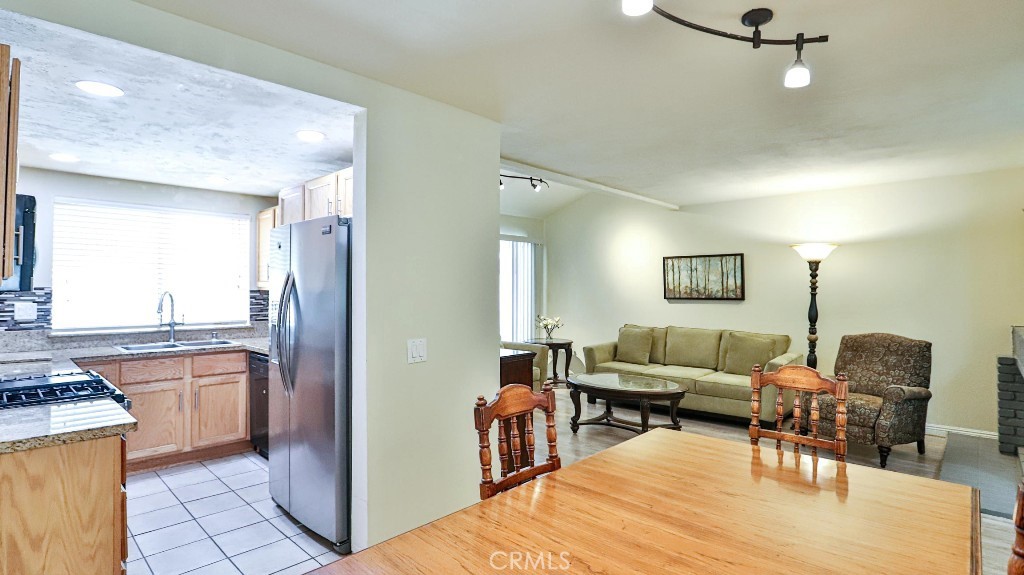 MLS #OC25237989 image #22