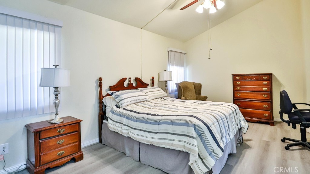 MLS #OC25237989 image #33