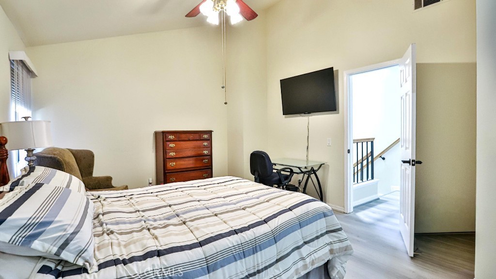 MLS #OC25237989 image #34