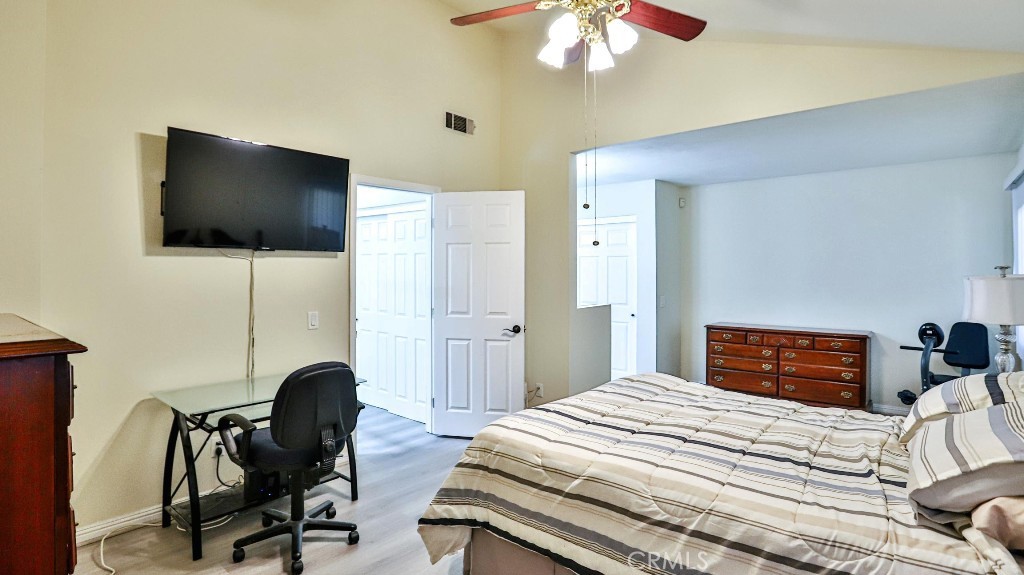 MLS #OC25237989 image #35