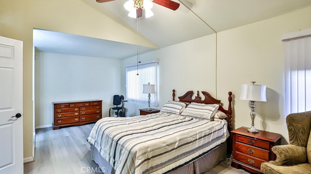 MLS #OC25237989 image #36