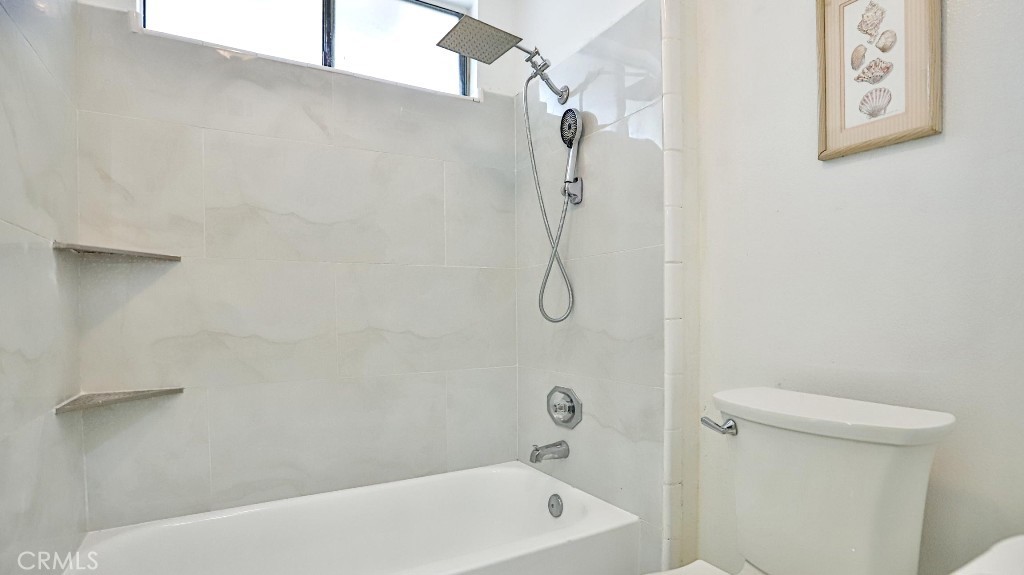 MLS #OC25237989 image #40