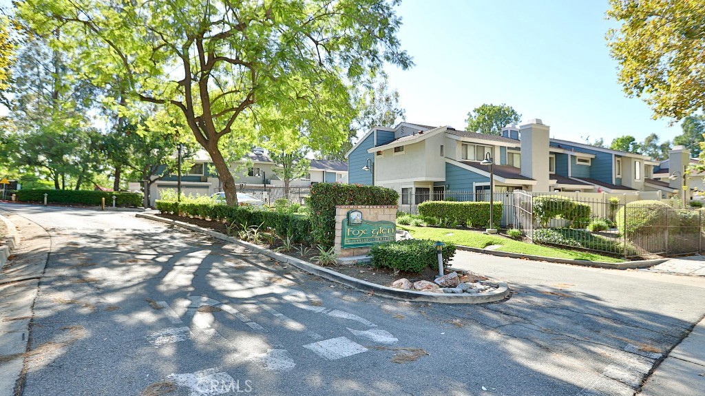 MLS #OC25237989 image #51