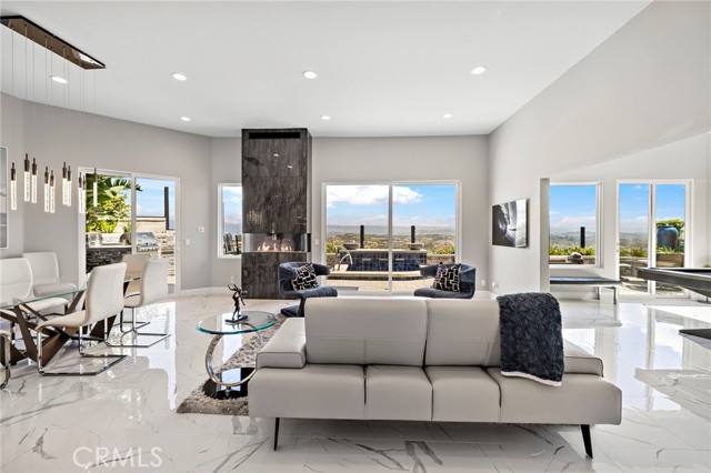 MLS #OC25238013 image #18