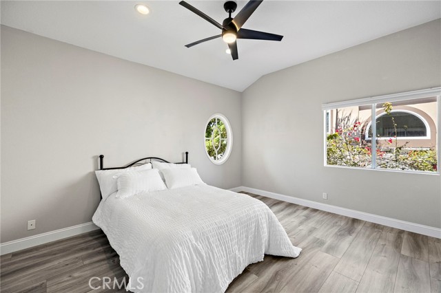 MLS #OC25238013 image #35