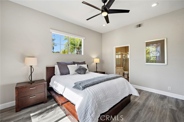 MLS #OC25238013 image #38