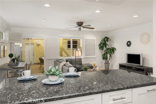 MLS #OC25238017 image #13