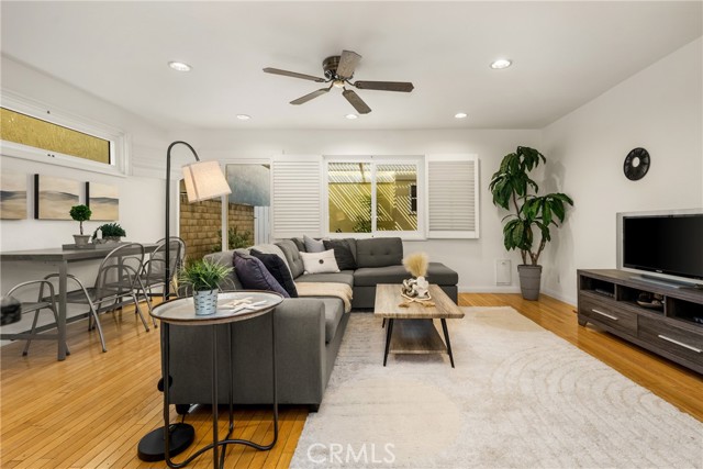 MLS #OC25238017 image #14