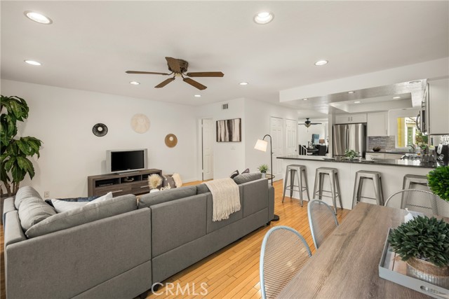 MLS #OC25238017 image #16