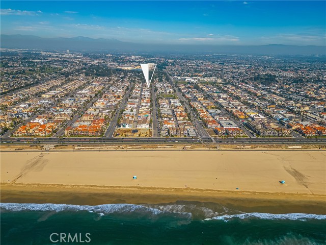 MLS #OC25238017 image #2