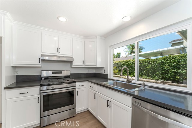 MLS #OC25238057 image #10