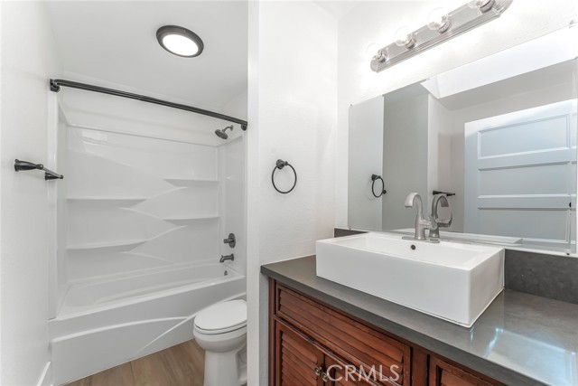 MLS #OC25238057 image #15