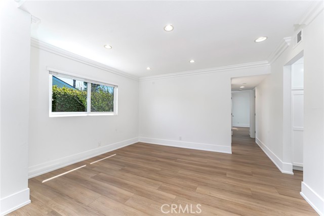 MLS #OC25238057 image #7