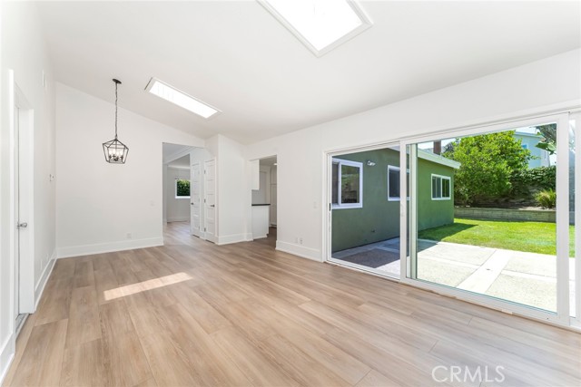 MLS #OC25238057 image #9