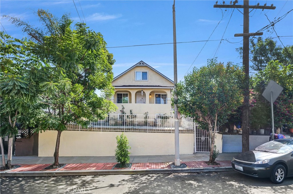 MLS #OC25238092 image #0