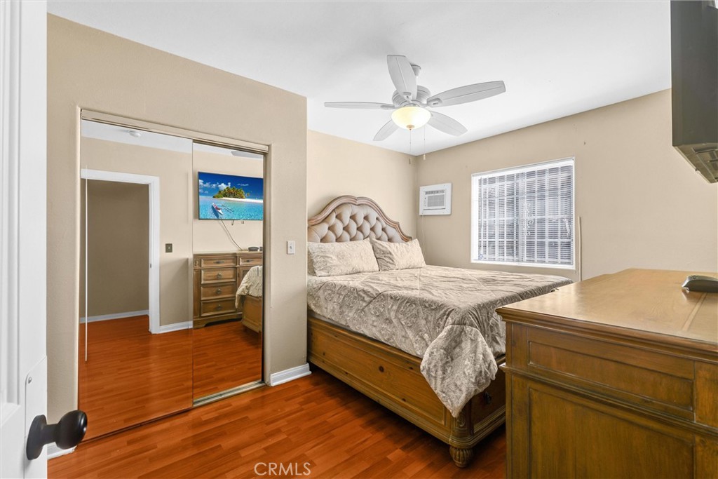 MLS #OC25238092 image #15