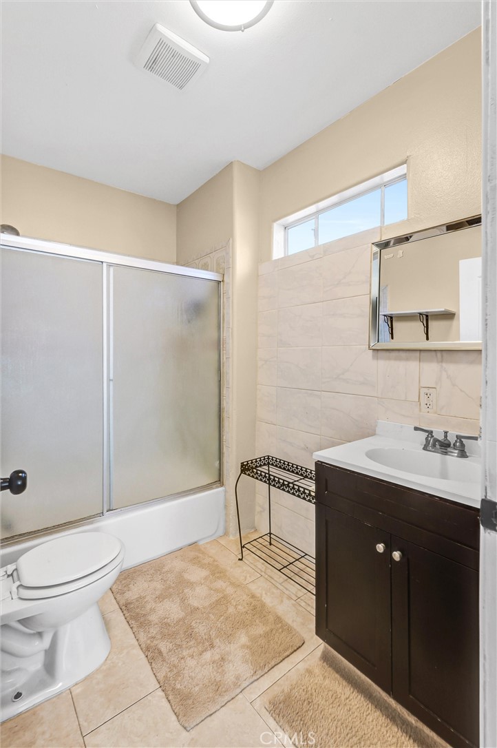 MLS #OC25238092 image #17