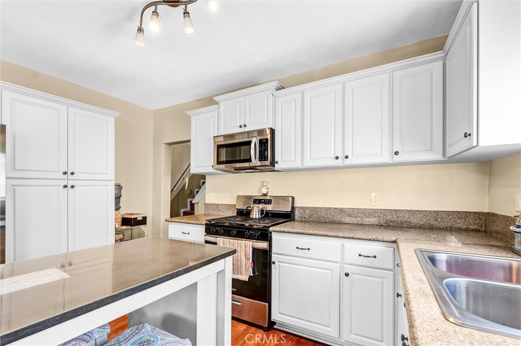 MLS #OC25238092 image #7