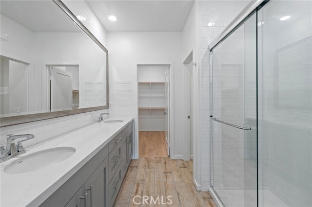 MLS #OC25238105 image #31