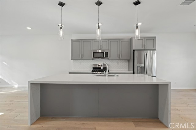 MLS #OC25238105 image #7