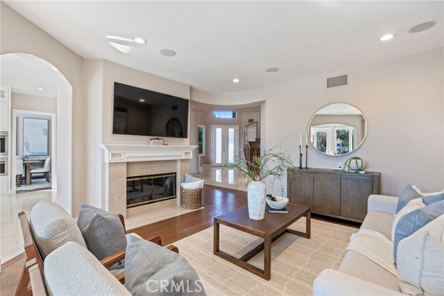 MLS #OC25238106 image #11