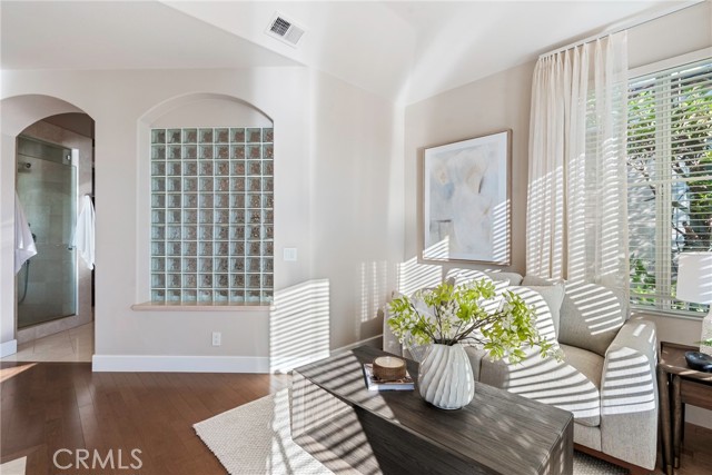 MLS #OC25238106 image #27