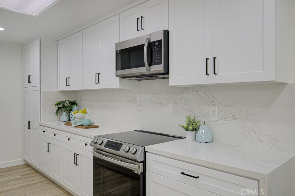 MLS #OC25238163 image #12