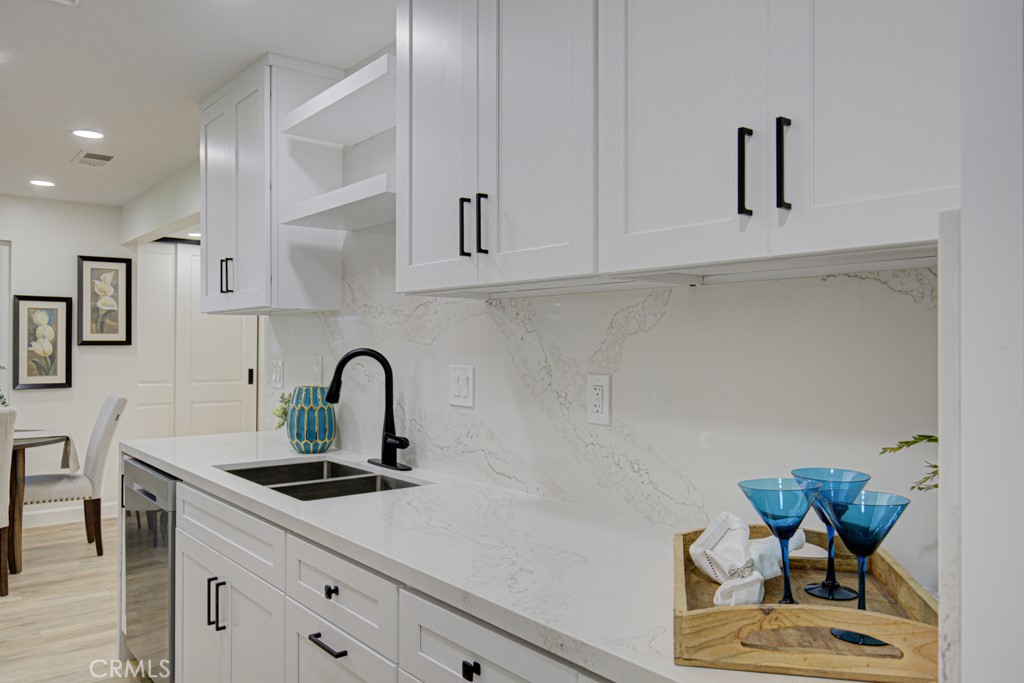 MLS #OC25238163 image #14