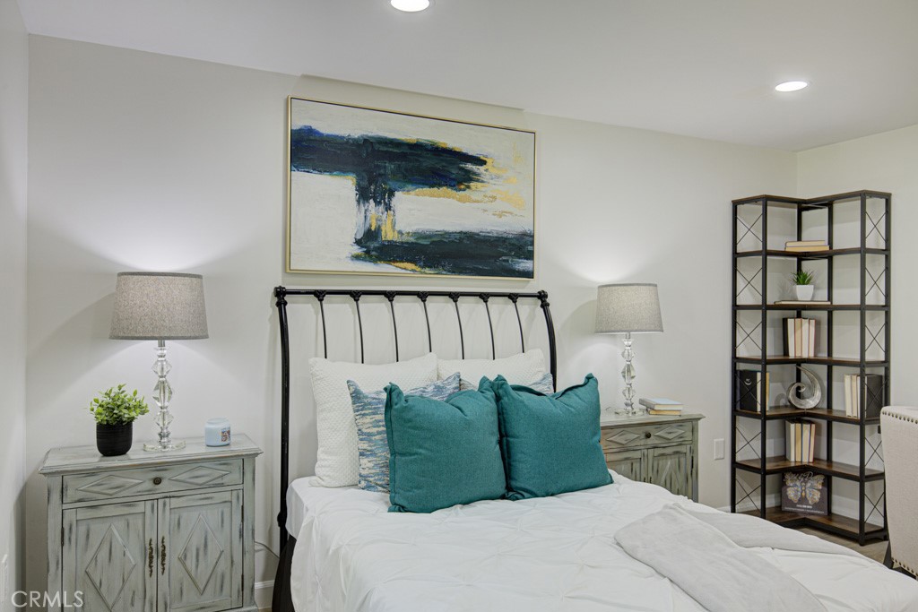 MLS #OC25238163 image #22