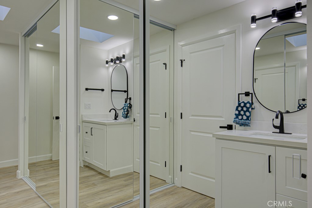 MLS #OC25238163 image #32