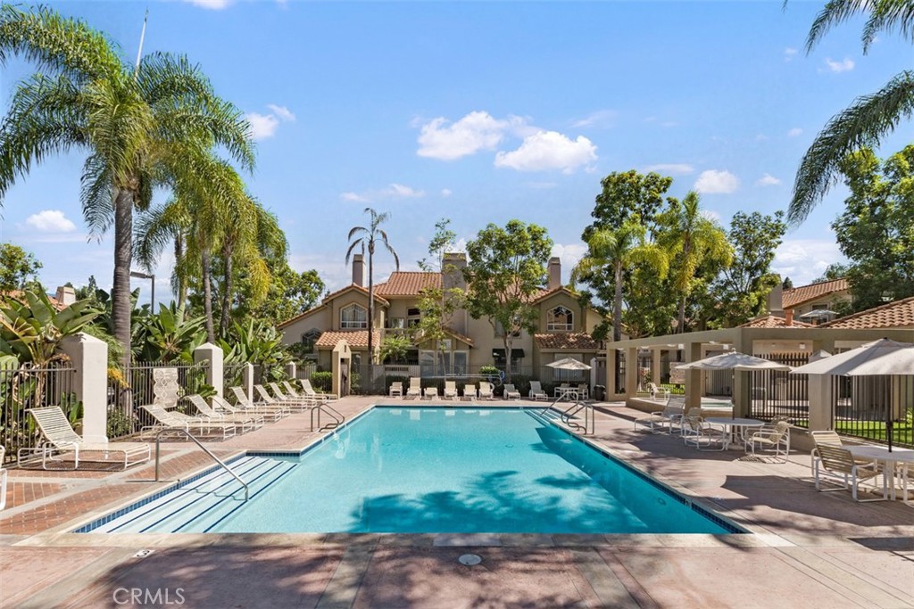 MLS #OC25238169 image #15