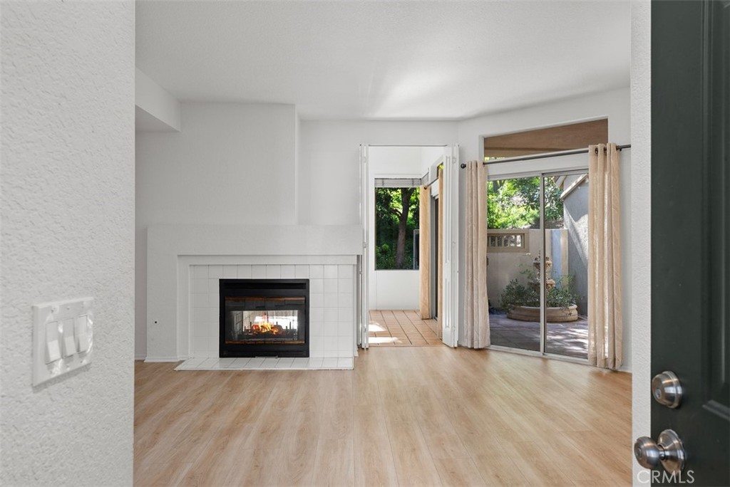 MLS #OC25238169 image #5