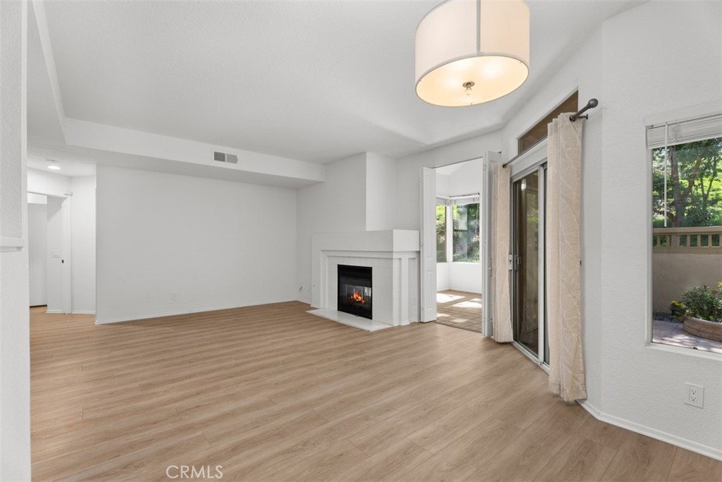 MLS #OC25238169 image #7