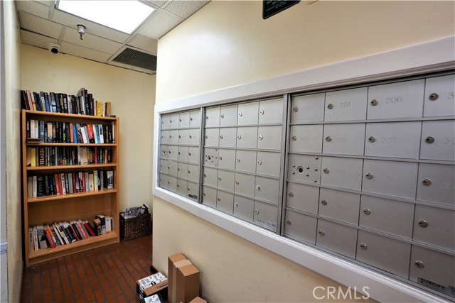 MLS #OC25238308 image #31