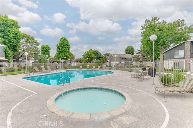 MLS #OC25238368 image #30