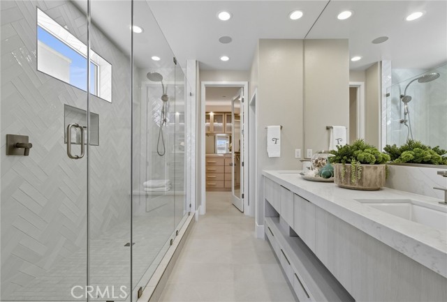 MLS #OC25238384 image #9