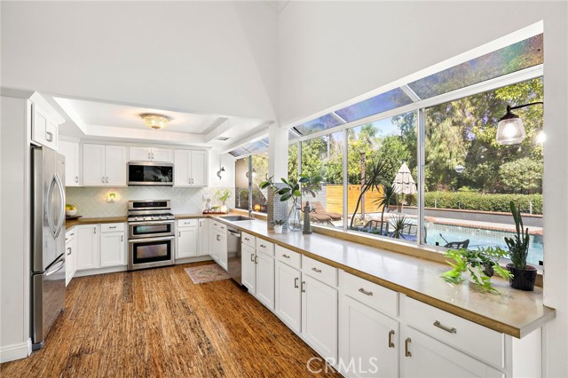 MLS #OC25238415 image #16