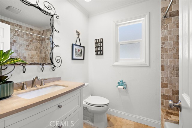 MLS #OC25238415 image #36