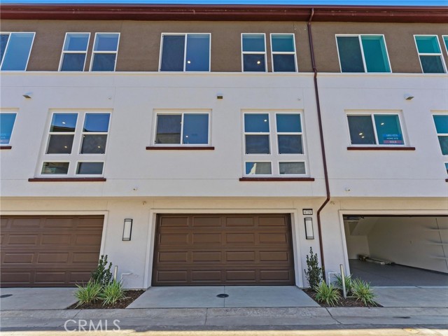 MLS #OC25238445 image #25