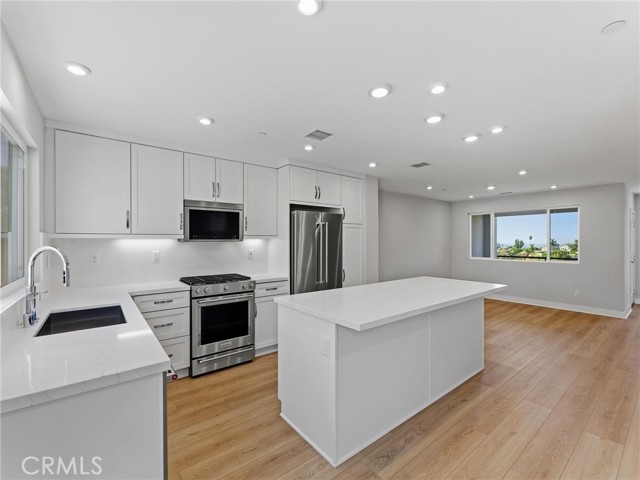 MLS #OC25238445 image #7