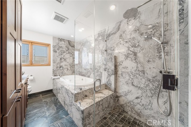 MLS #OC25238460 image #32