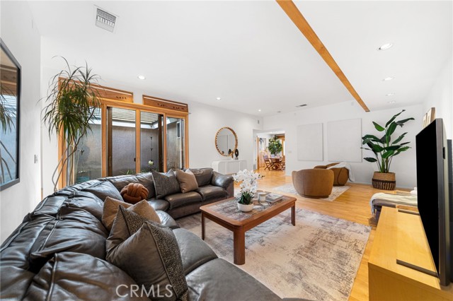 MLS #OC25238460 image #7