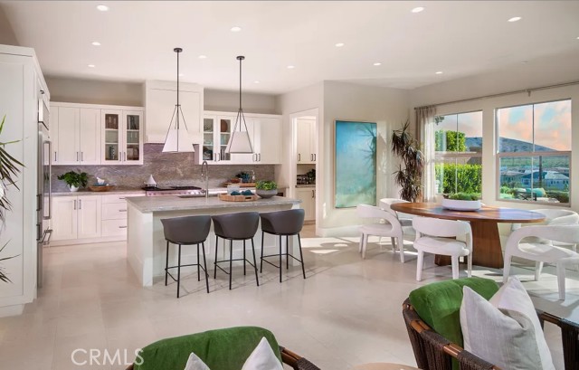 MLS #OC25238461 image #1